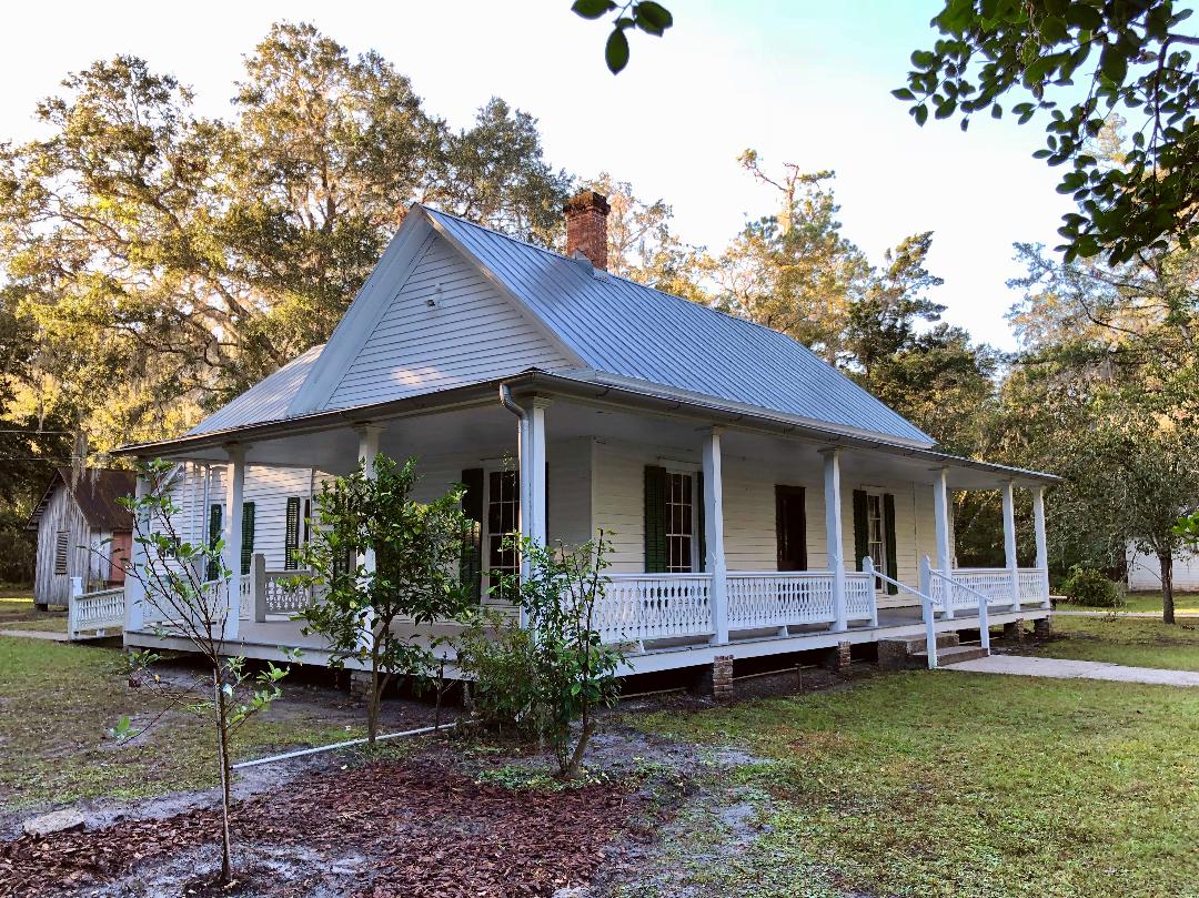 MNL Back in Time Brett Webb Farmhouse 1812