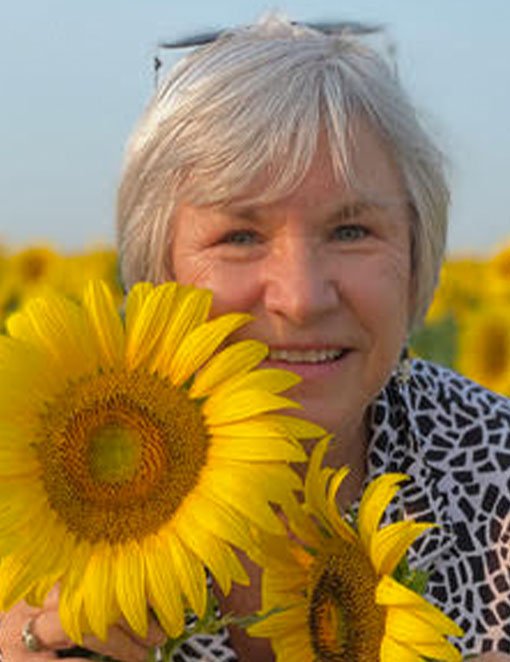 Debi Lander mug 2025