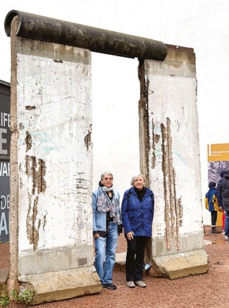 FNL Travel Berlin Beyond Wall 2402A