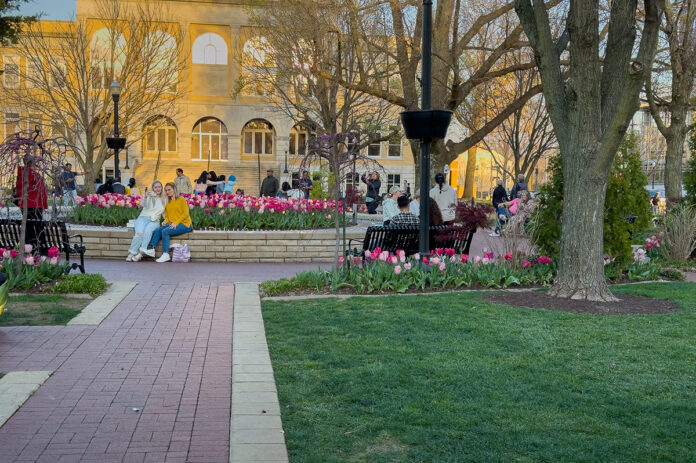 FNL Travel Bentonville 2407B