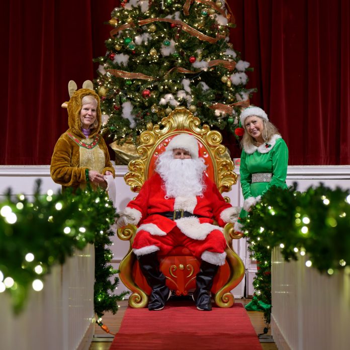 MCC Christmas Tree Lighting 3